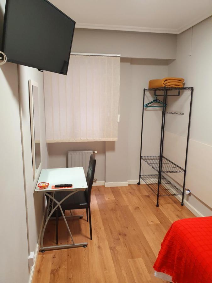 Pension El Espolon Logrono Bagian luar foto