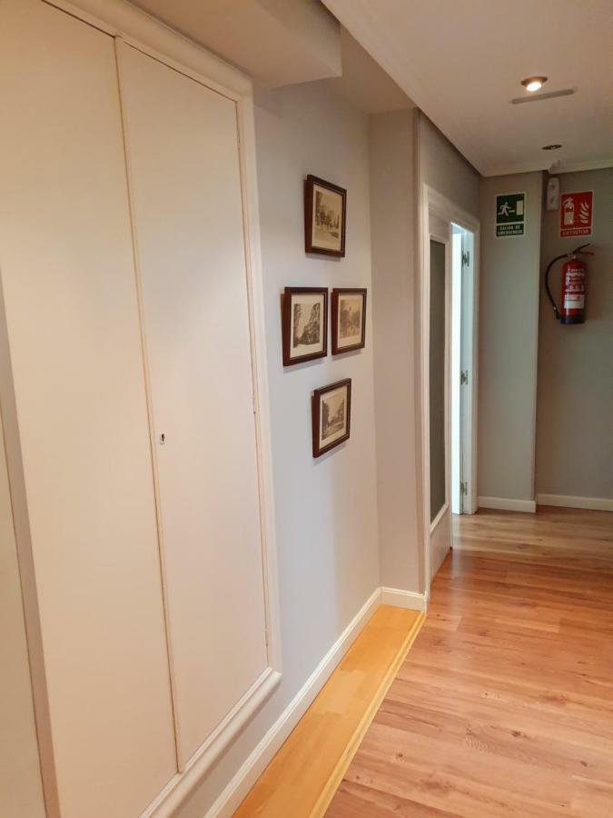 Pension El Espolon Logrono Bagian luar foto